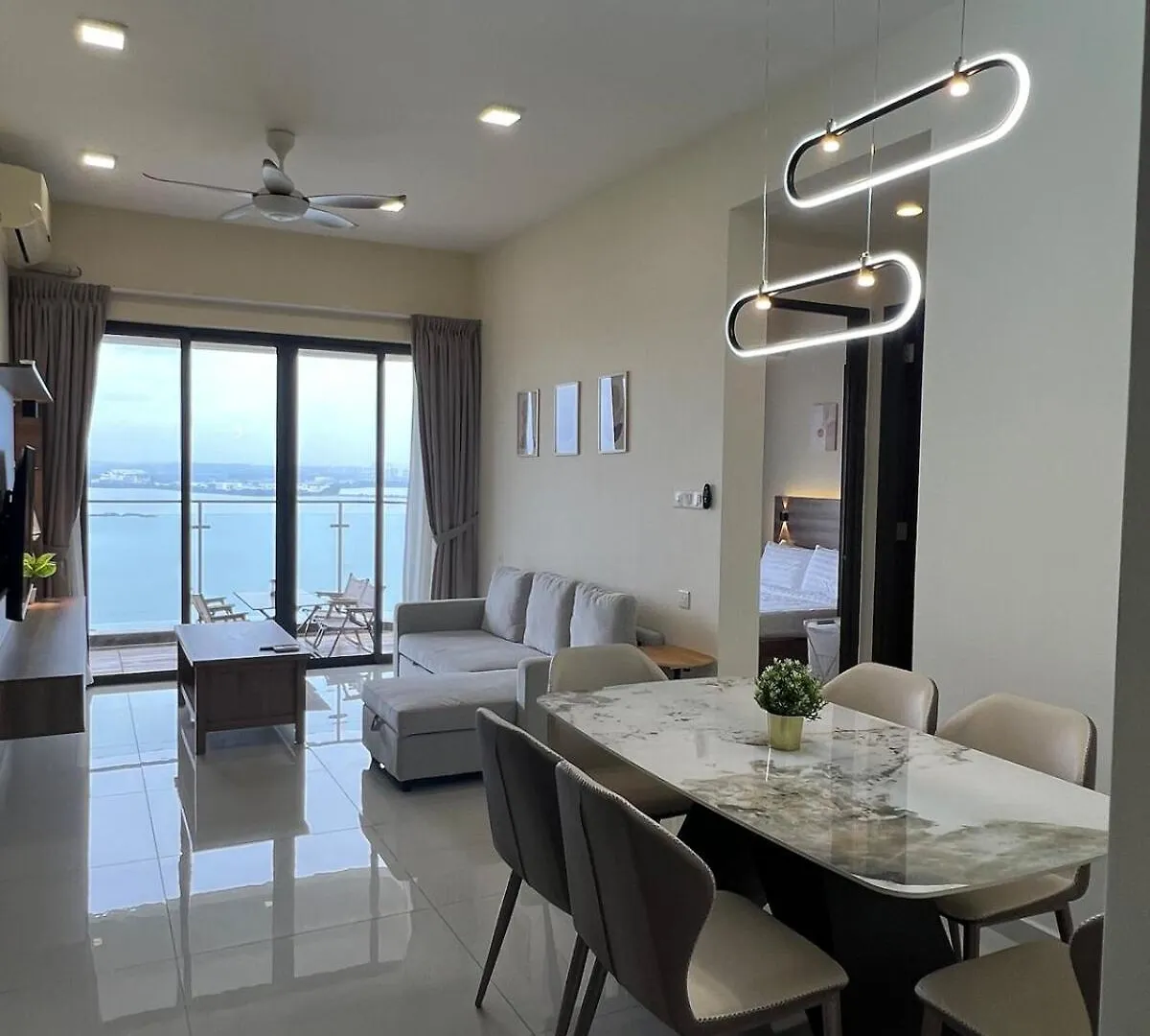 High Floor With Atmosphere And Sea View, Can Accommodate 5-6 People Johor Bahru 0*,