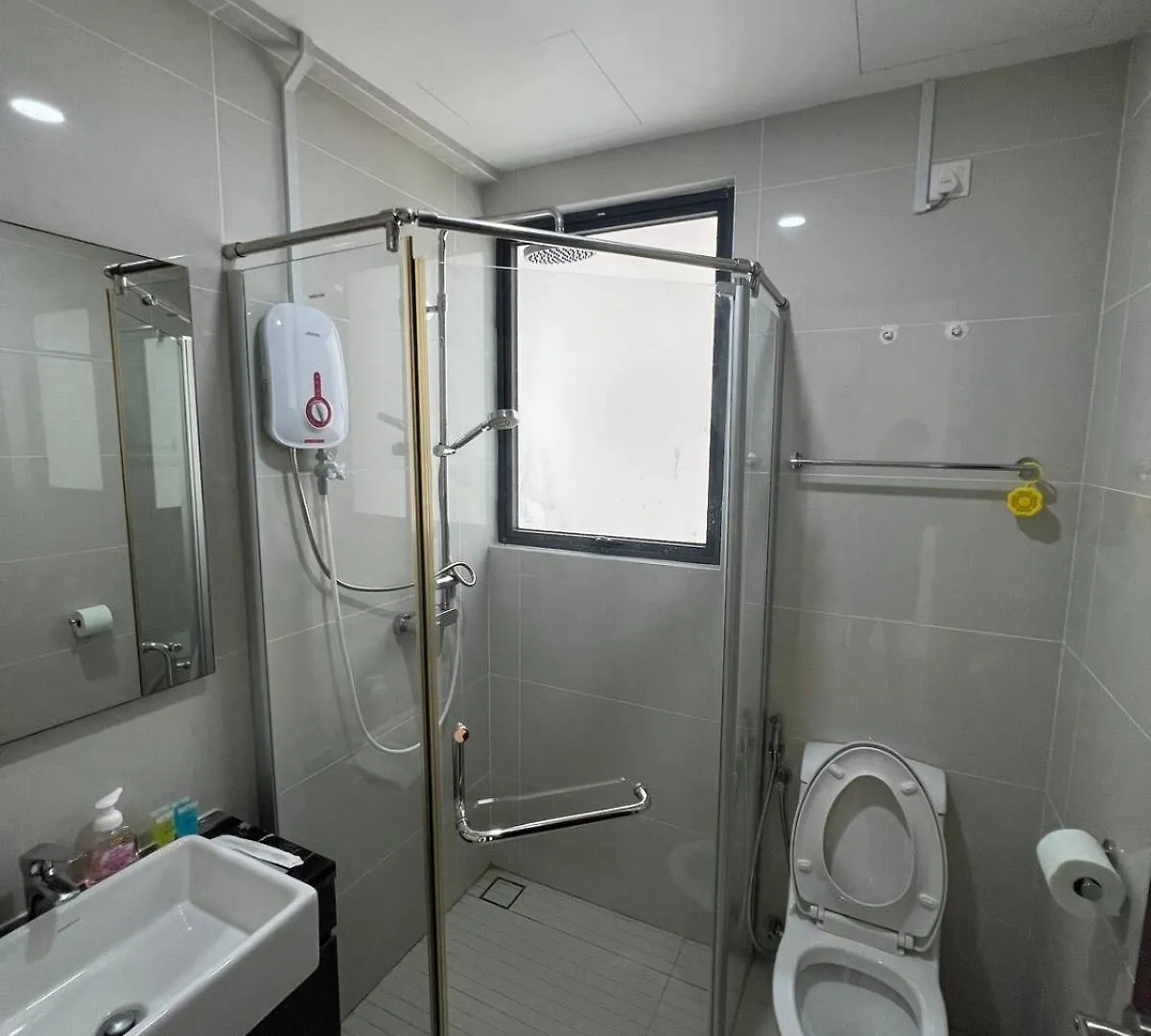 High Floor With Atmosphere And Sea View, Can Accommodate 5-6 People Johor Bahru Malezya
